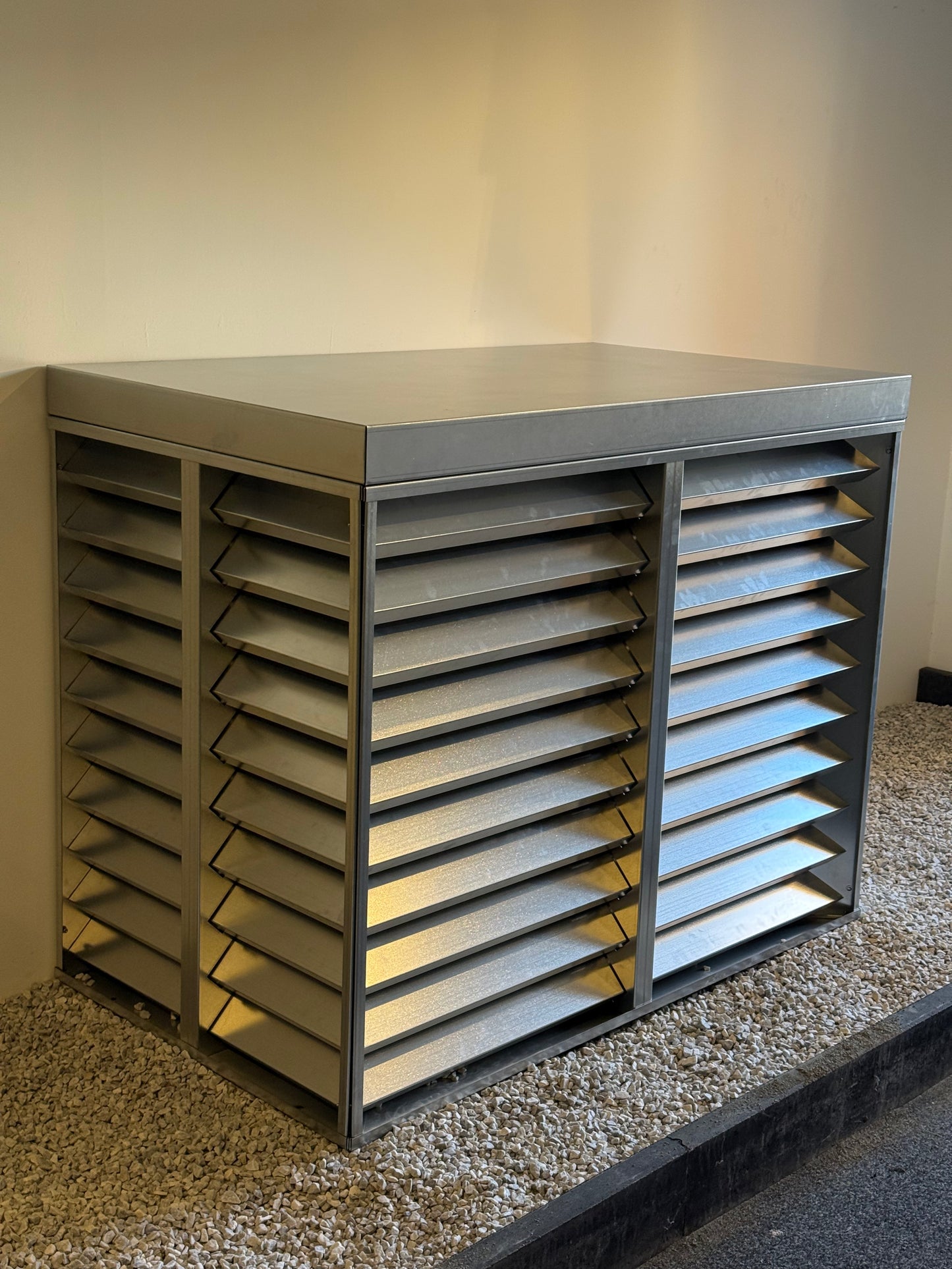 Warmtepomp omkasting gevel model